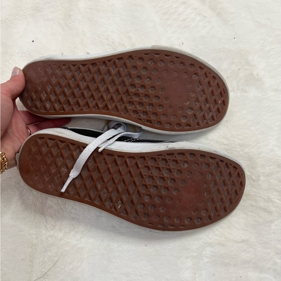 Classic Vans - Picture 2 of 3